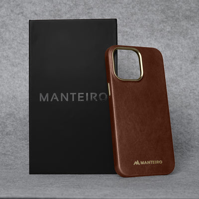Classic Leather iPhone 14 Pro Max Case in Chestnut Brown #color_chestnut-brown