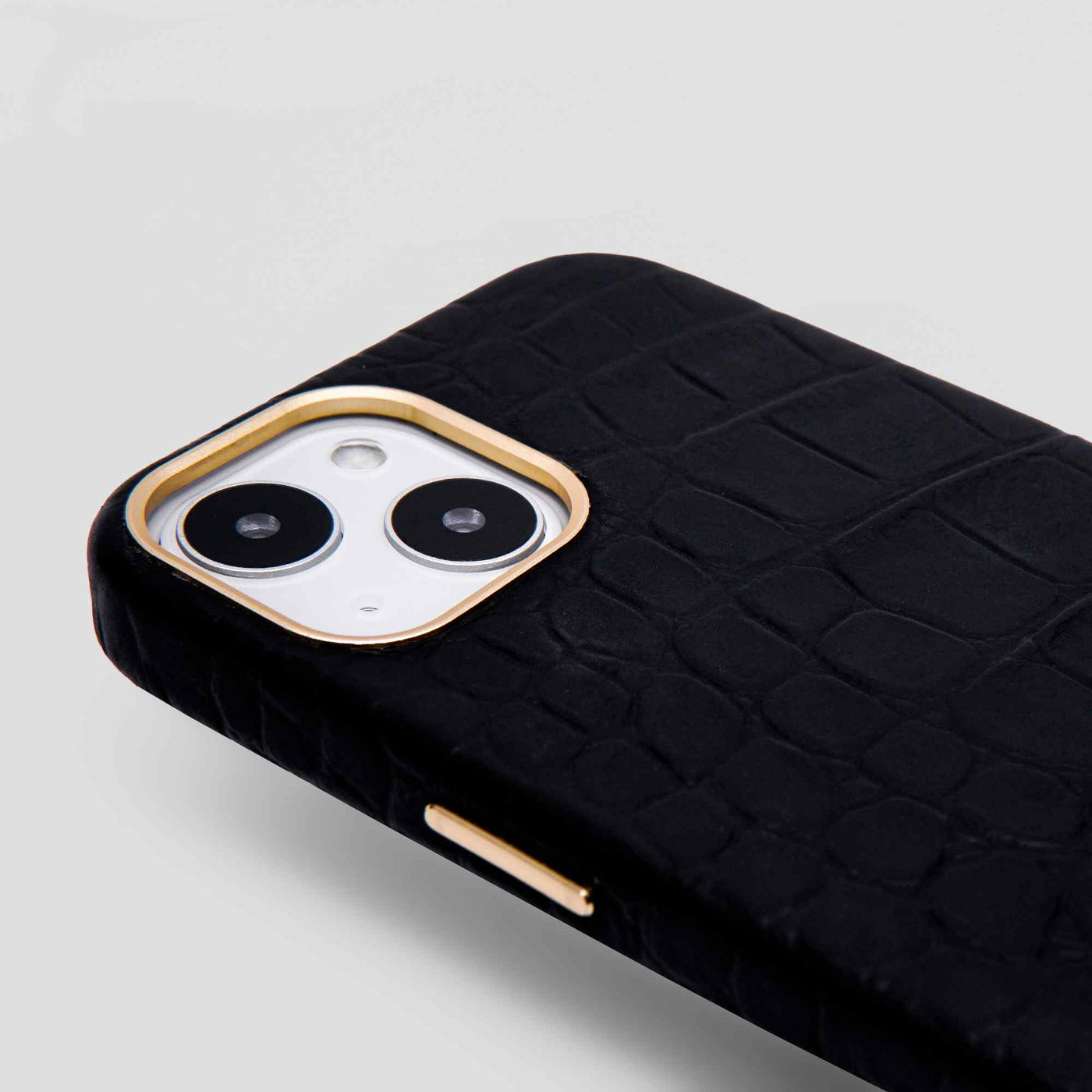 Crocodile iPhone 13 Leather Case in Black #color_black