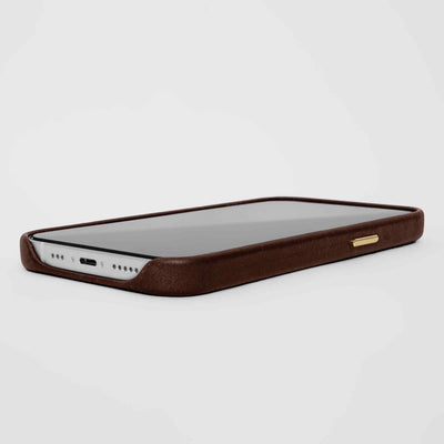 Classic Leather iPhone 13 Case in Chestnut Brown #color_chestnut-brown