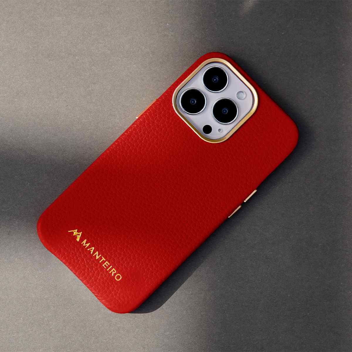 Grain Embossed Leather iPhone 13 Pro Max Case in Crimson Red #color_crimson-red
