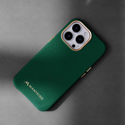 Grain Embossed Leather iPhone 13 Pro Case in Forest Green #color_forest-green