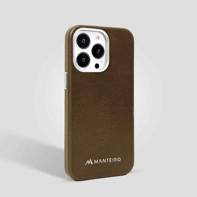 Classic Leather iPhone 13 Pro Case in Pale Brown #color_pale-brown