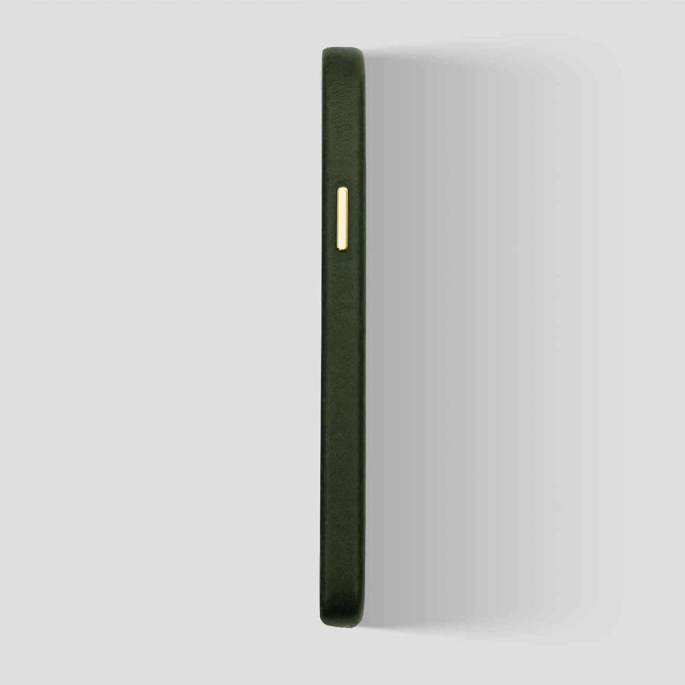 Classic Leather iPhone 13 Case in Pantone Green #color_pantone-green
