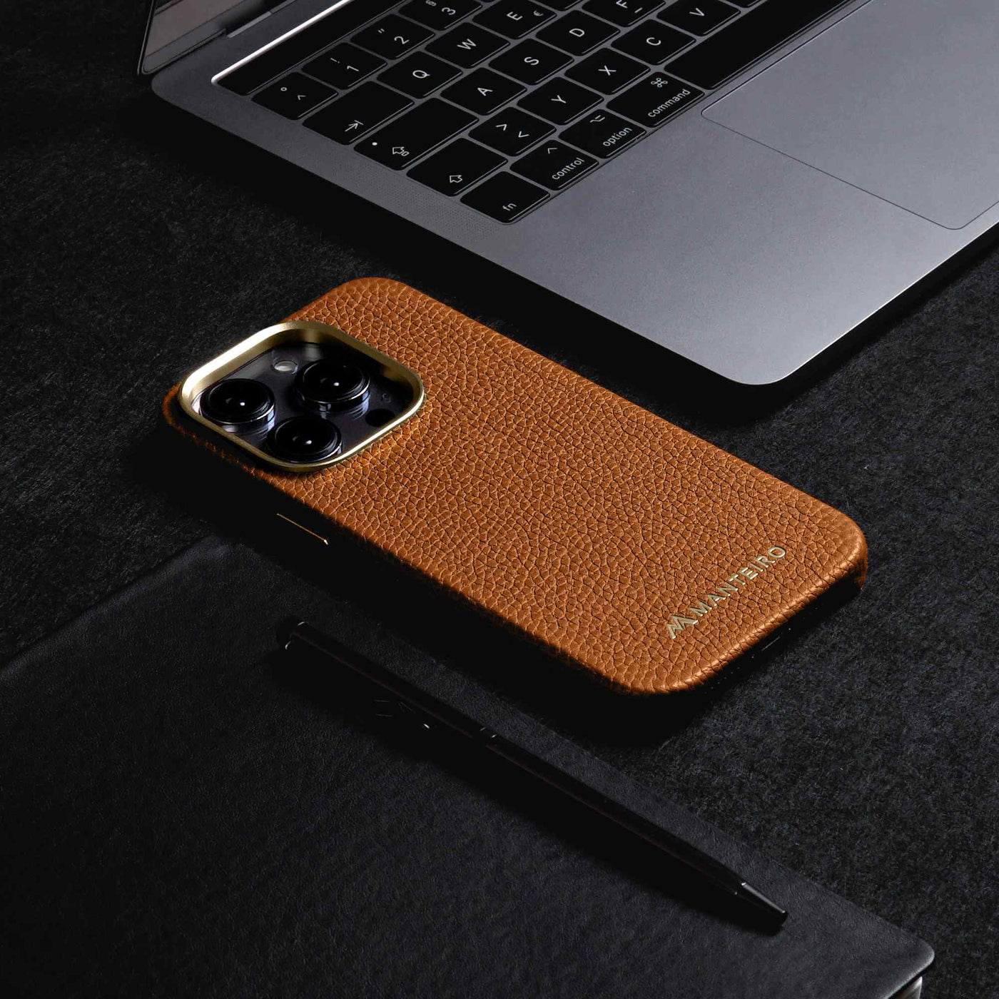 Grain Embossed Leather iPhone 14 Pro Case in Russet #color_russet