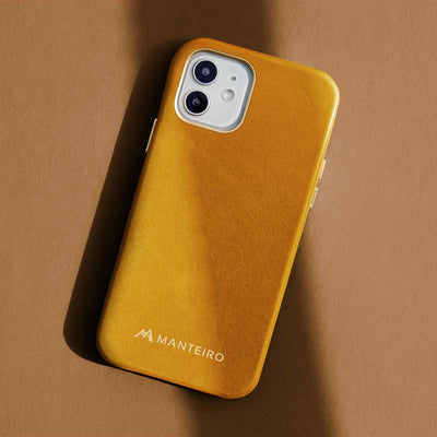 Classic Leather iPhone 12 Case in Sandcastle #color_sandcastle