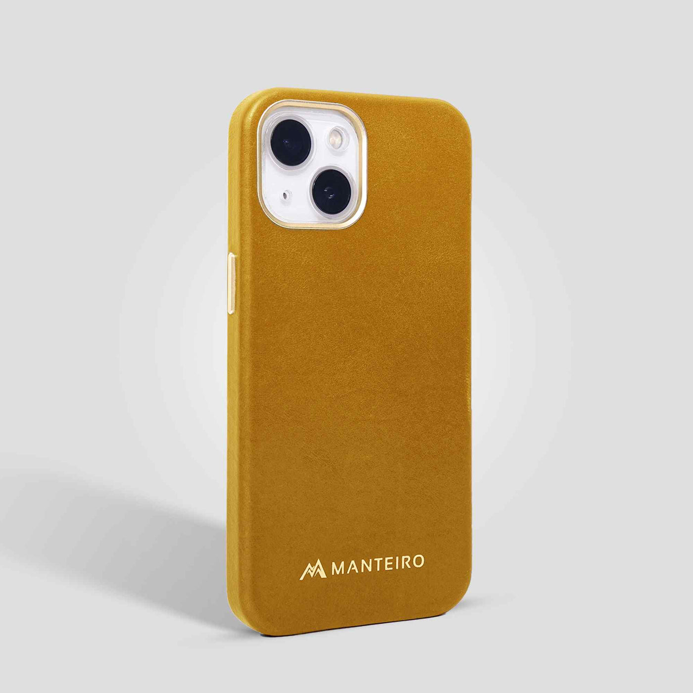 Classic Leather iPhone 13 Case in Sandcastle #color_sandcastle