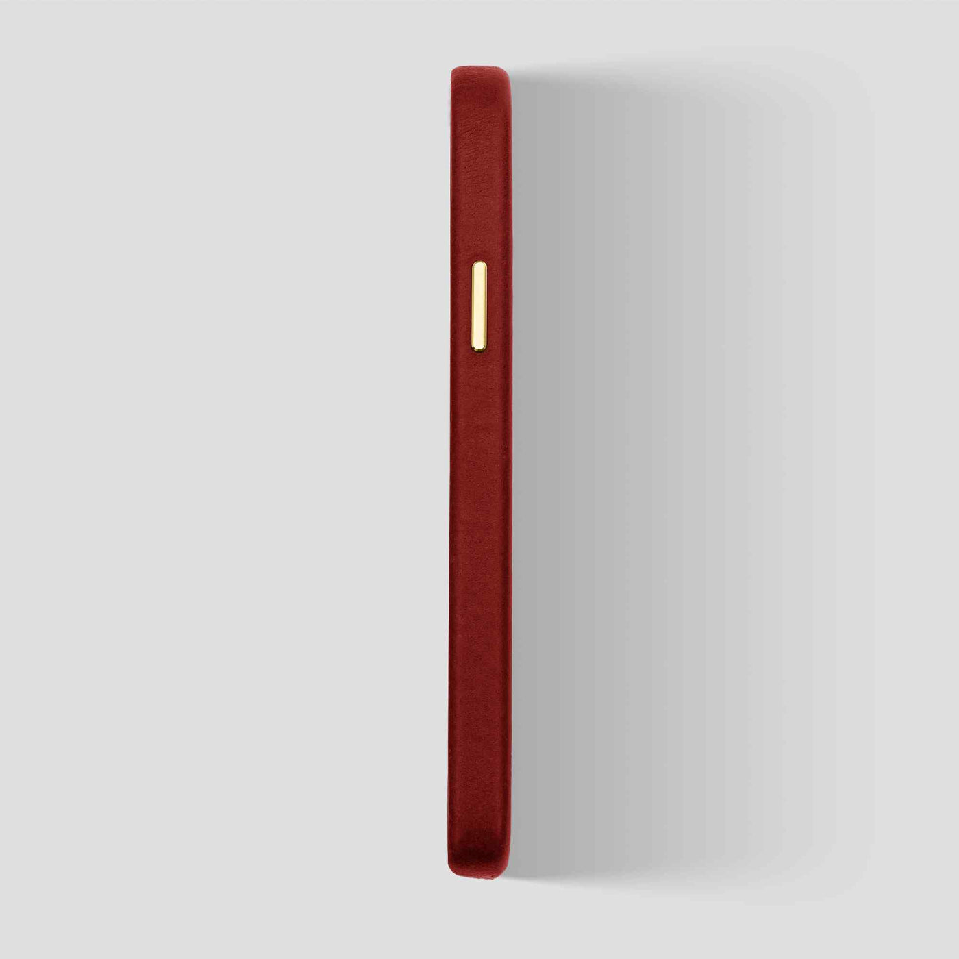 Classic Leather iPhone 13 Case in Scarlet #color_scarlet