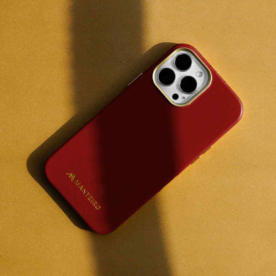 Classic Leather iPhone 13 Pro Max Case in Scarlet #color_scarlet