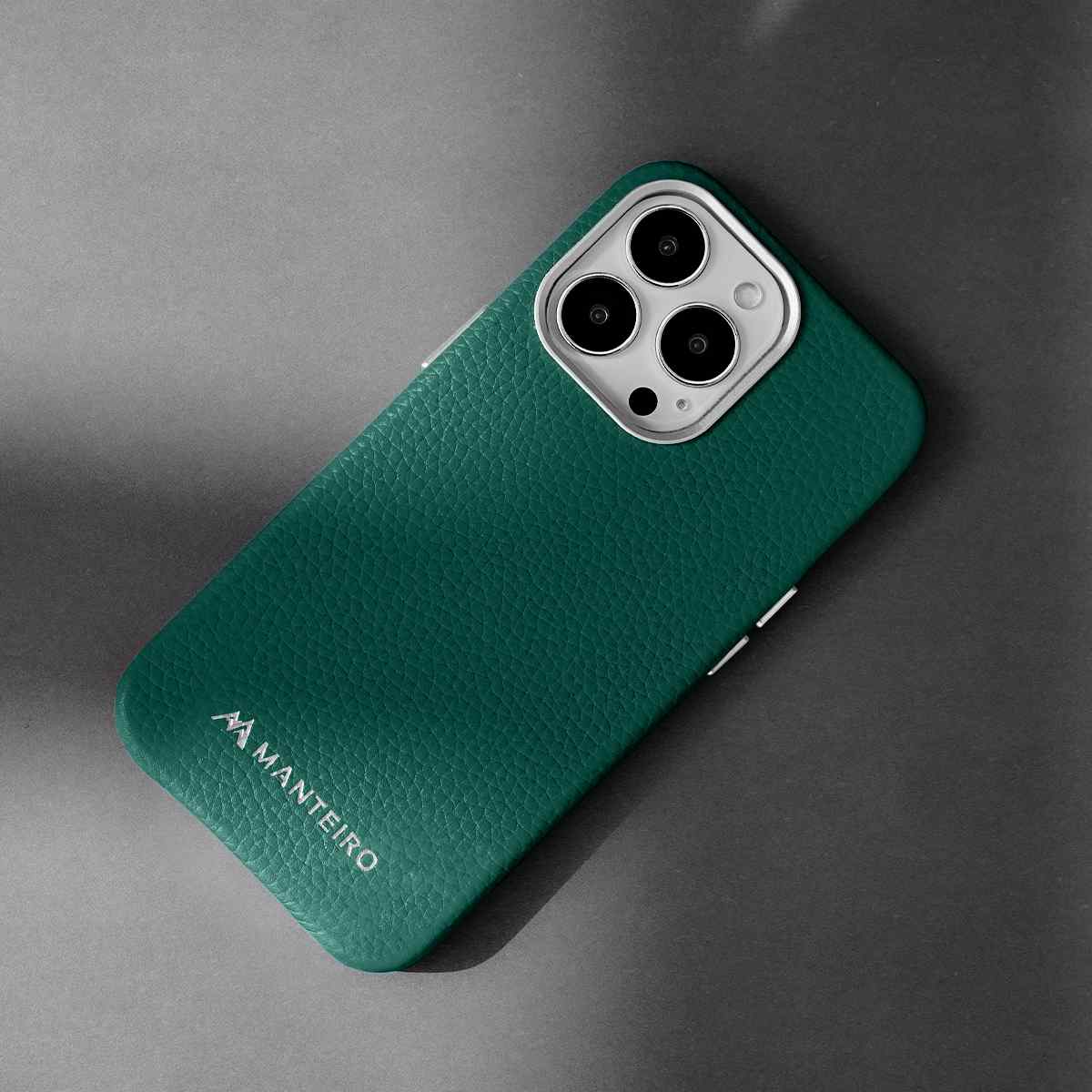 Grain Embossed Leather iPhone 13 Pro Case in Sea Green #color_sea-green